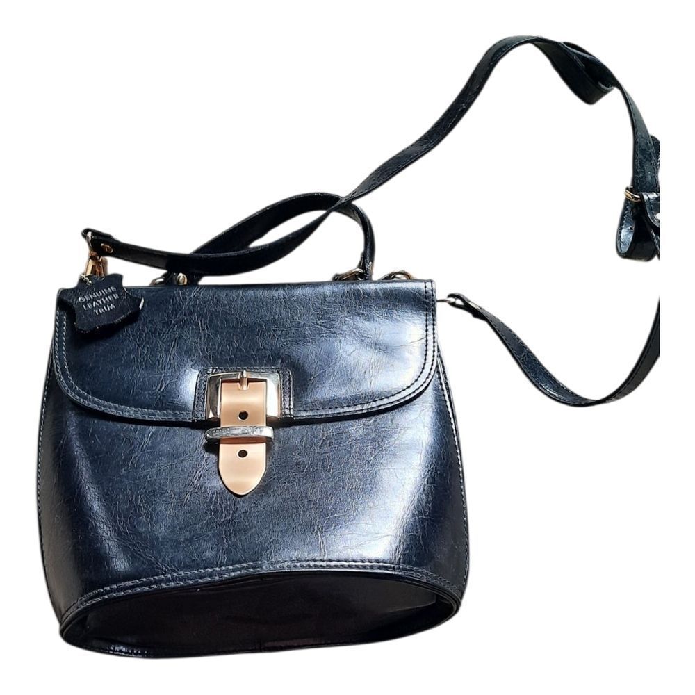 Elegant Black Crossbody Bag